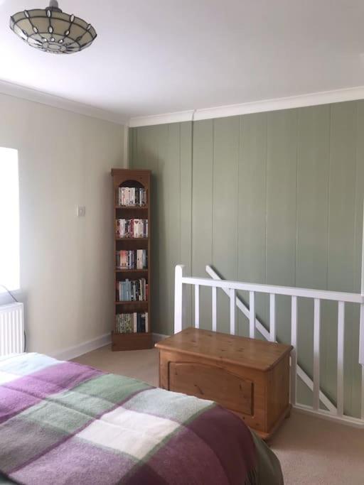 No 96 Chapel Lane - Self Contained Cottage In The Heart Of Butleigh Exterior photo